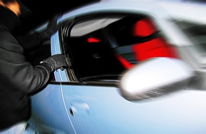 Jak zabezpieczyć auto przed kradzieżą? ubezpieczenie samochodu Auto Casco polisa AC
